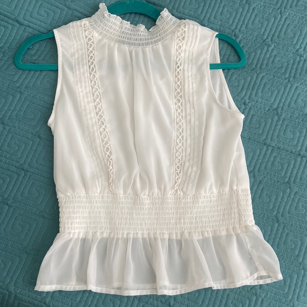 Sleeveless blouse